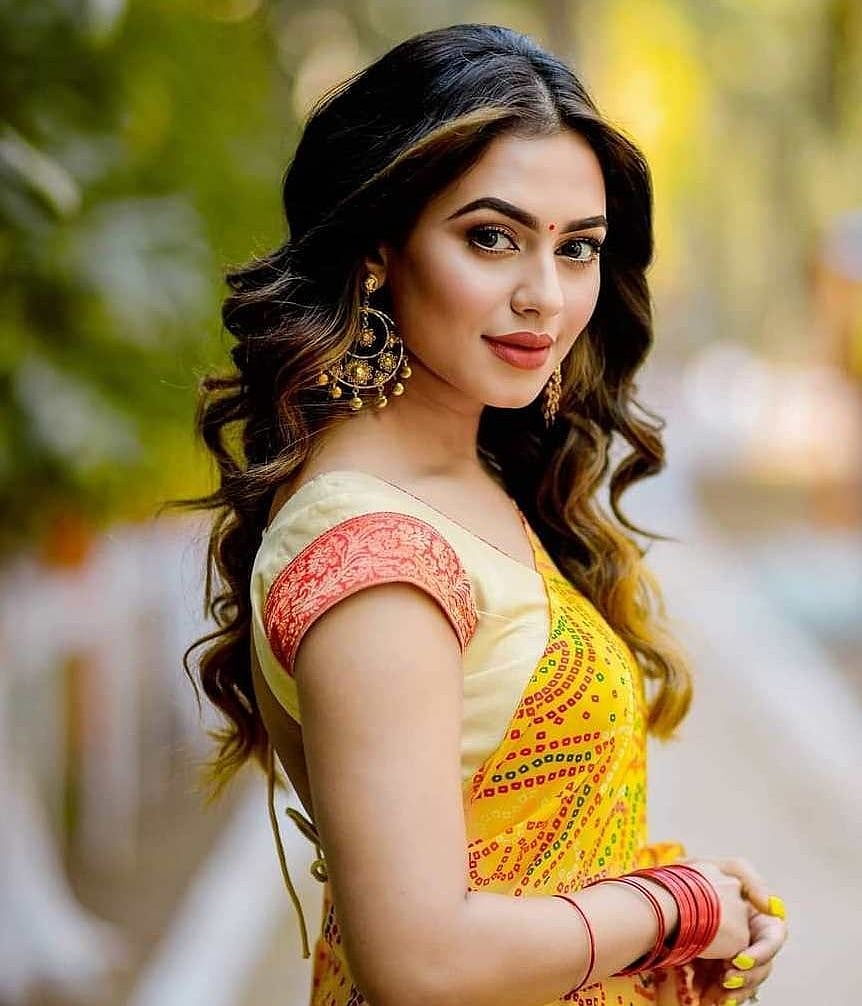 Legginglarda katta eshaklar