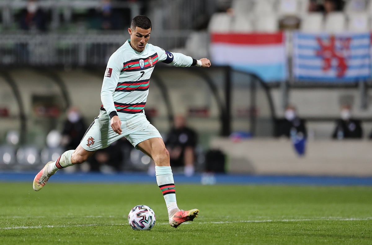 রাগ ভুলে গতকাল লুক্সেমবার্গের বিপক্ষে পর্তুগালের ৩-১ গোলের জয়ে গোল করেছেন রোনালদো।