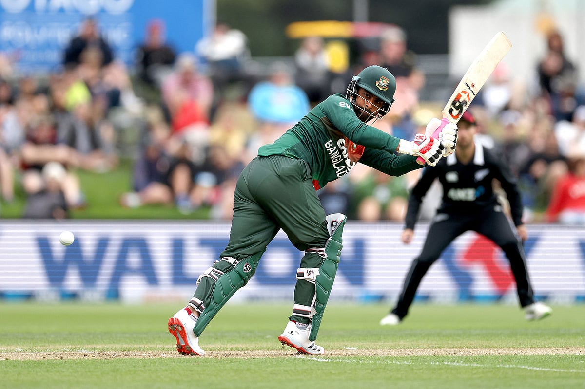 নিউজিল্যান্ডের বিপক্ষে দ্বিতীয় ওয়ানডেতে ফিফটি তুলে নেন তামিম ইকবাল।