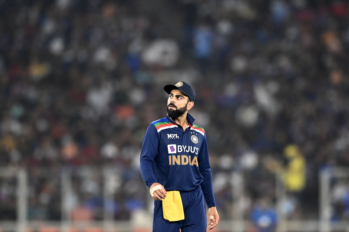 রোহিত শর্মাকে বিশ্রাম দেওয়ায় কোহলির ওপর চটেছেন শেবাগ।