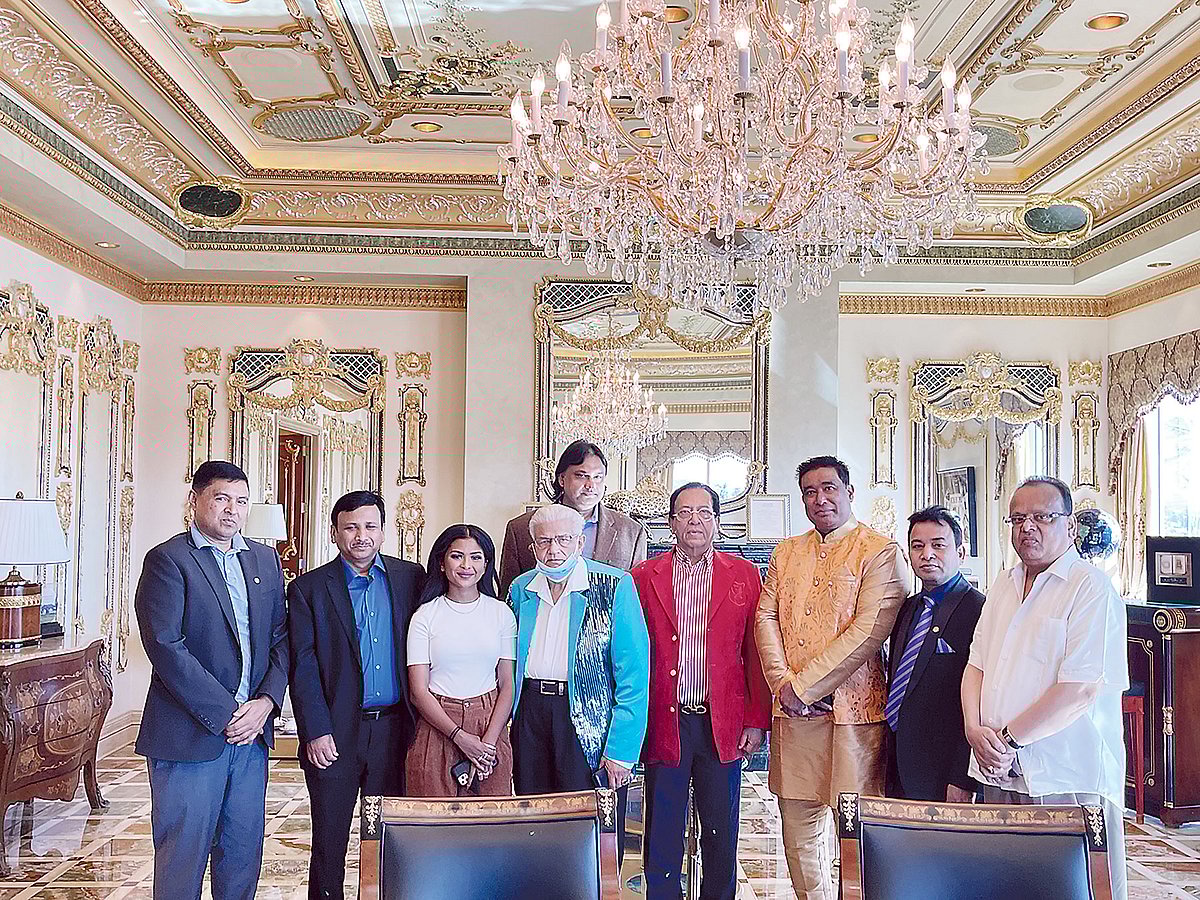 বাংলাদেশ একাডেমি মিলনায়তনে ৩৫তম কনভেনশনের নেতারা