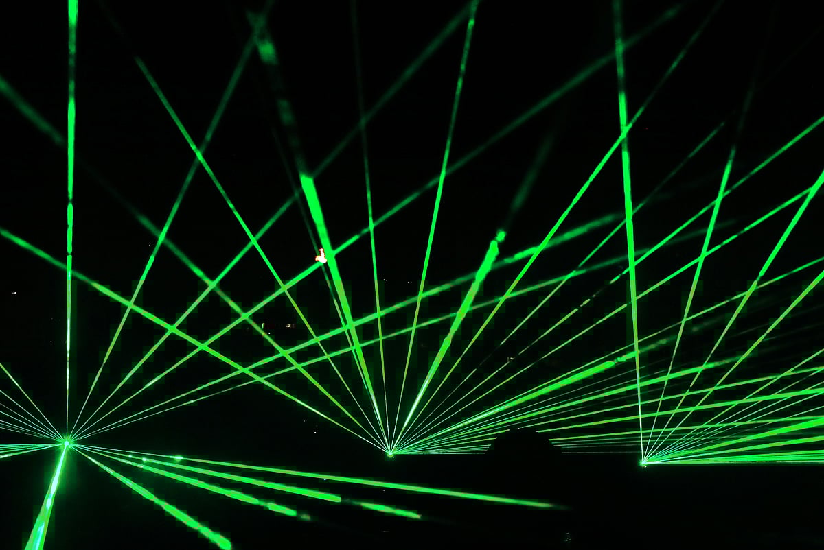 চোখ ধাঁধানো লেজার শো দিয়ে আজ শেষ হলো বঙ্গবন্ধু নবম বাংলাদেশ গেমস।