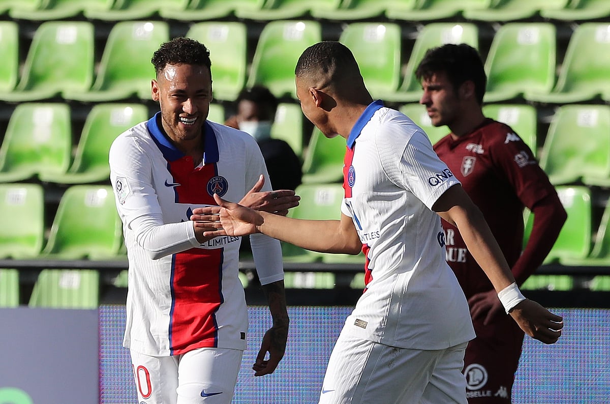 চ্যাম্পিয়নস লিগের সেমিফাইনালে ম্যানচেস্টার সিটির সবচেয়ে বড় বাধা নেইমার-এমবাপ্পের জুটি।