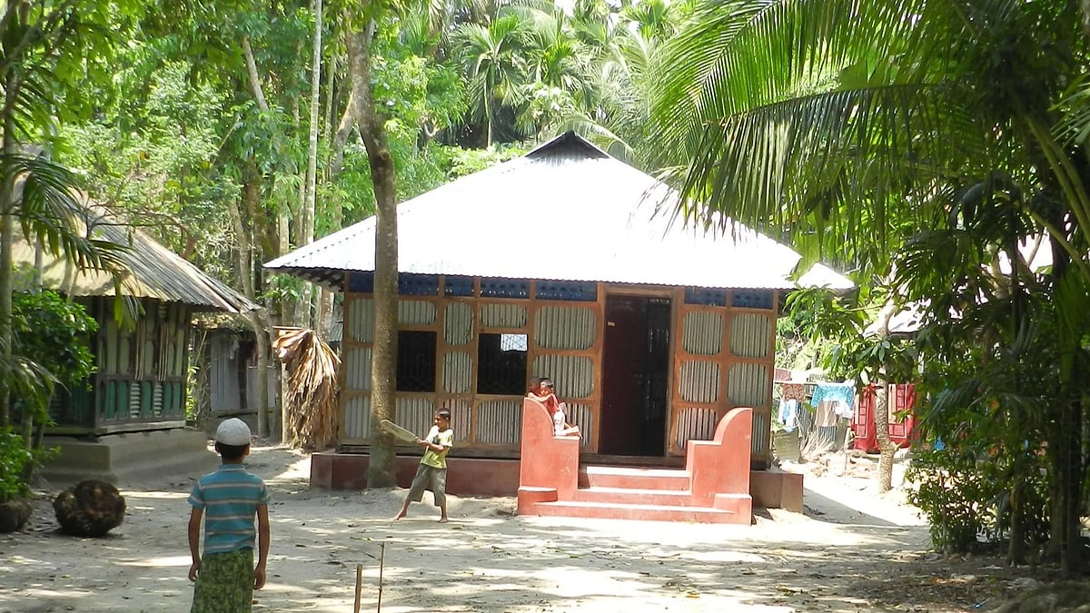 আইসিসির ওয়েবসাইট ও ফেসবুক পেজে জায়গা করে নিয়েছে লক্ষ্মীপুরের রামগঞ্জের উঠান ক্রিকেট।