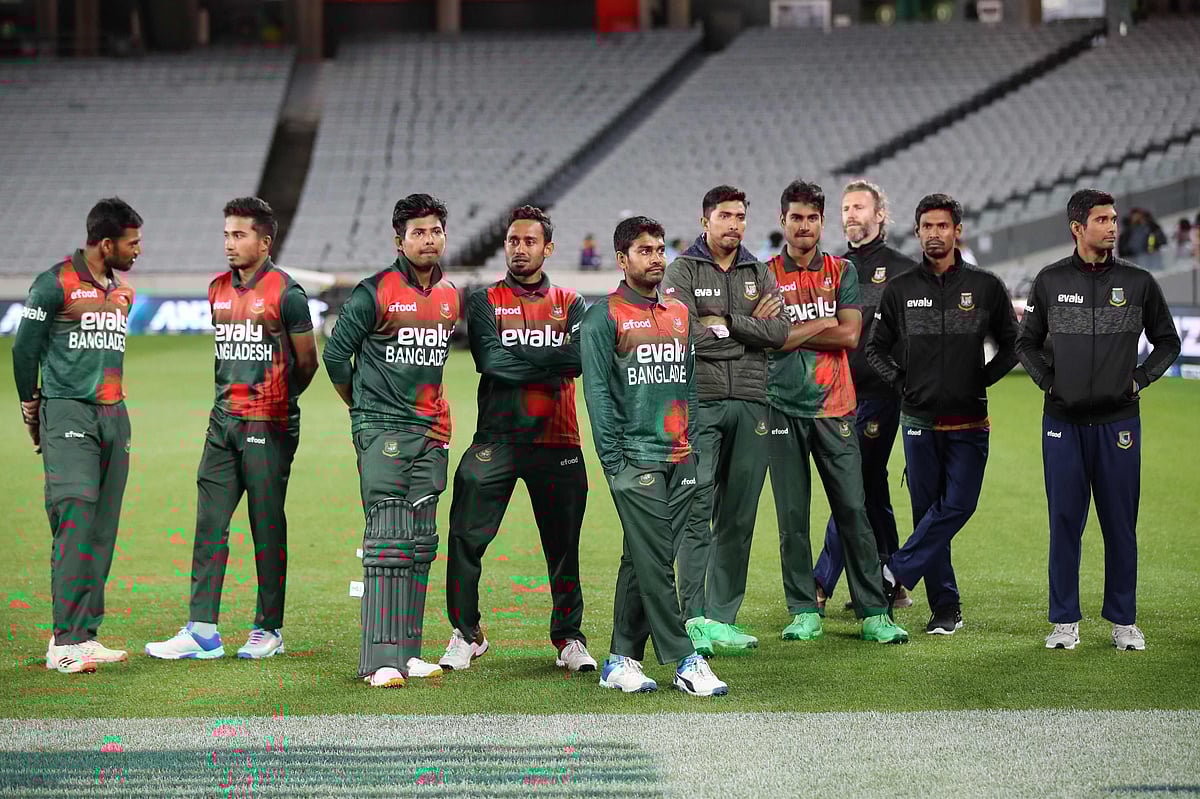 ভুলে ভরা এক সফর শেষ হলো।