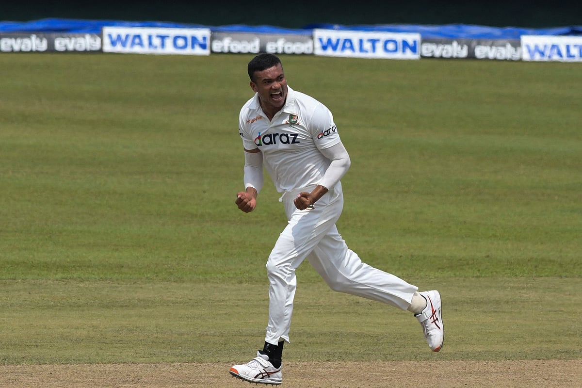 দ্বিতীয় দিনে আগুন ঝরাচ্ছেন তাসকিন।