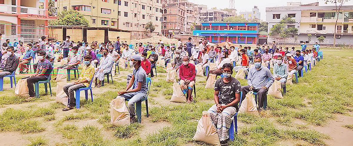 দুর্যোগ–মহামারিতে ত্রাণ তৎপরতায় তারুণ্যের স্বতঃস্ফূর্ত প্রাণের সাড়া এখন দেখা যাচ্ছে না