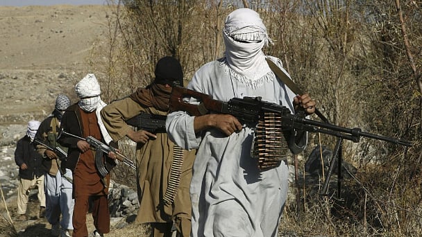 নানগারহার প্রদেশের অস্ত্র হাতে তালেবান যোদ্ধারা