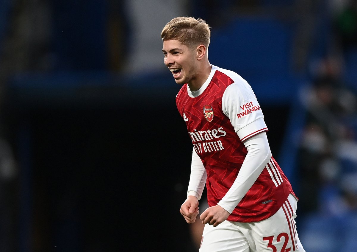 আর্সেনালের জয়সূচক গোলের পর ইমাইল স্মিথ রোর উচ্ছ্বাস।