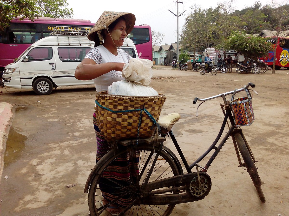 ফেরিওয়ালা