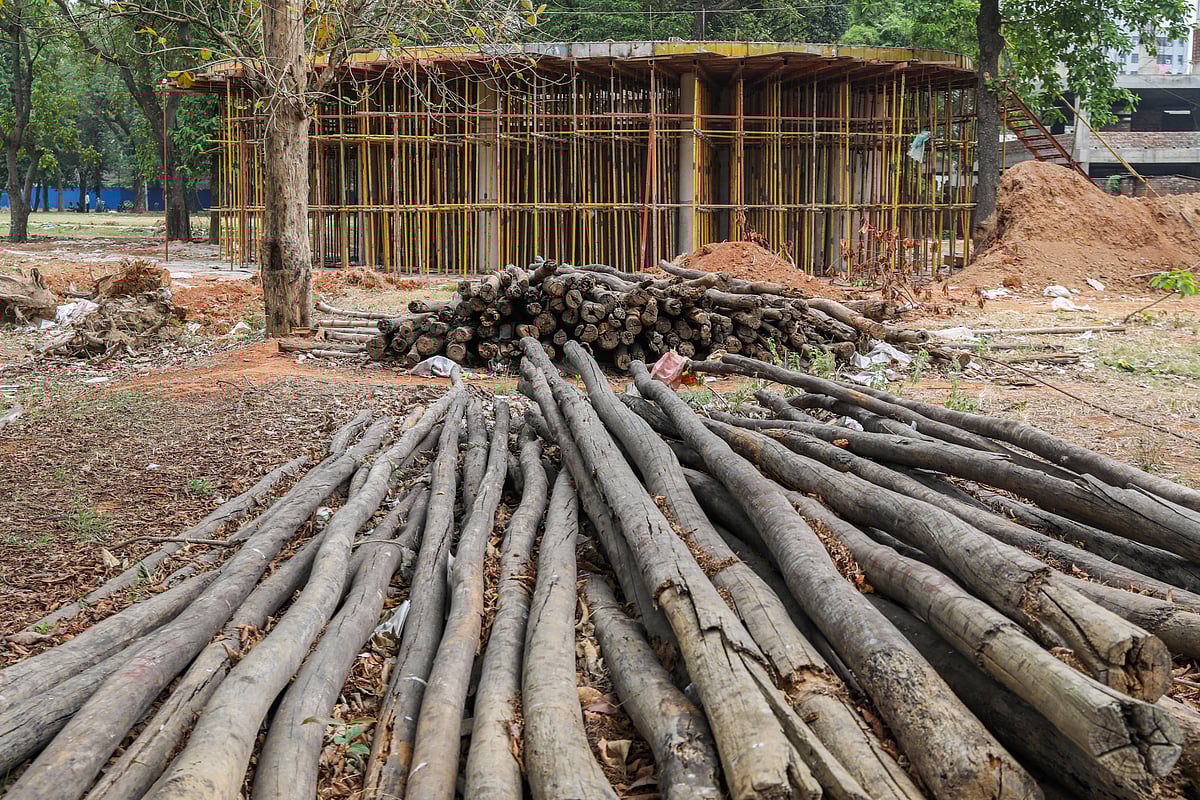 তৈরি হচ্ছে রেস্তোরাঁ