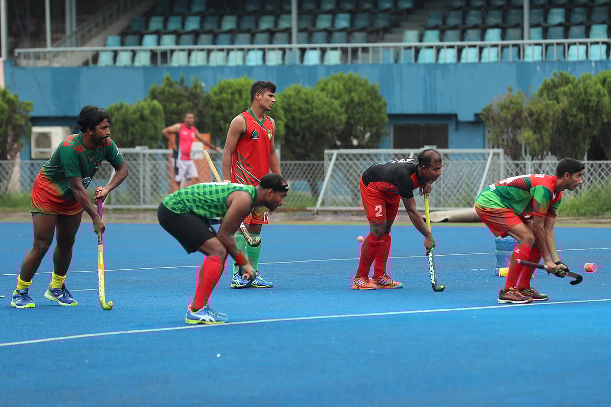 অবশেষে মাঠে ফেরার আশা করছে হকি।