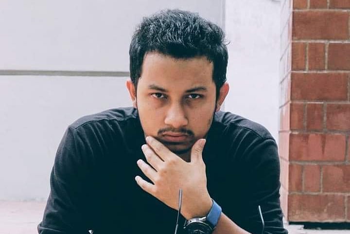 হাফিজুর রহমান ঢাকা বিশ্ববিদ্যালয়ের তথ্যবিজ্ঞান ও গ্রন্থাগার ব্যবস্থাপনা বিভাগের ছাত্র ছিলেন