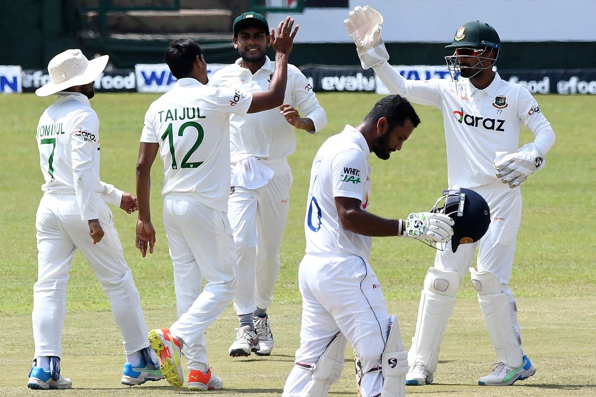 ঠিকমতো উইকেট ব্যবহার করতে পারছেন না তাইজুল আর মিরাজ।