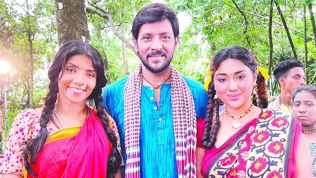 গত বছরের নভেম্বরে চট্টগ্রামের রাঙ্গুনিয়ার একটি চা–বাগানে ছবিটির বেশির ভাগ শুটিং