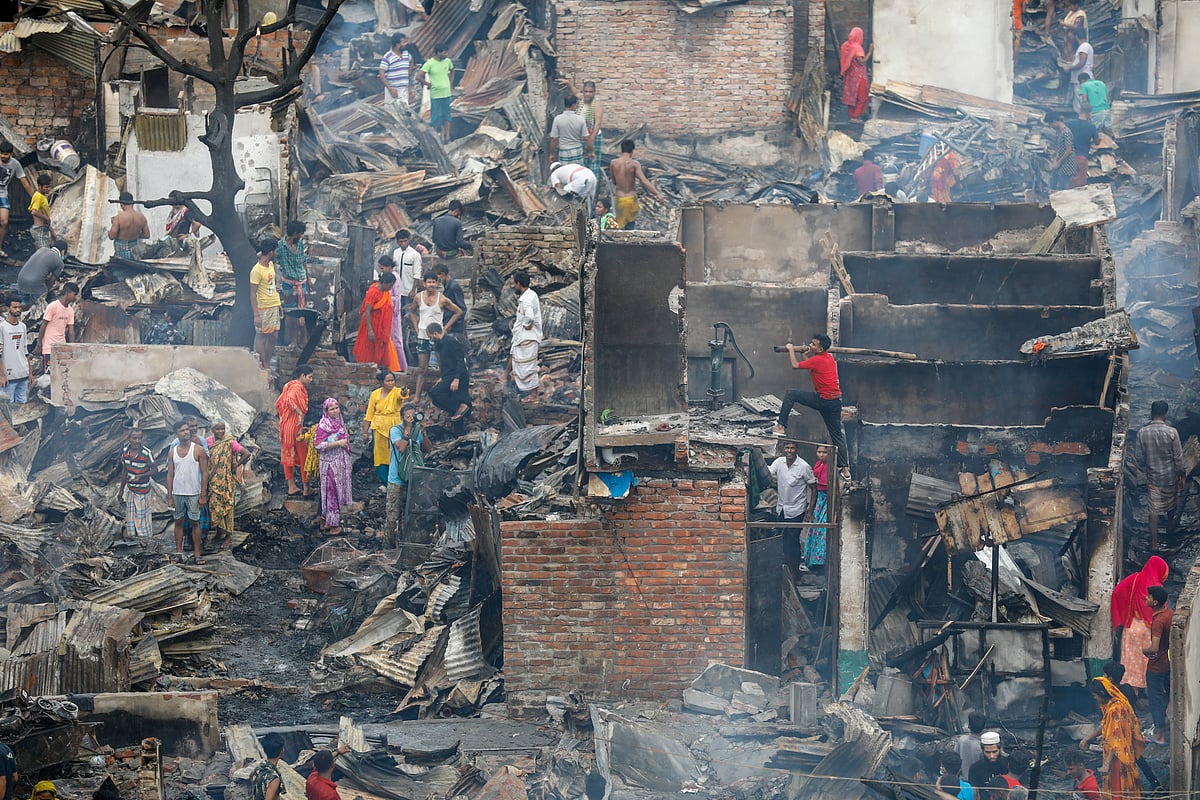পুড়ে যাওয়া বস্তির একটি অংশ।