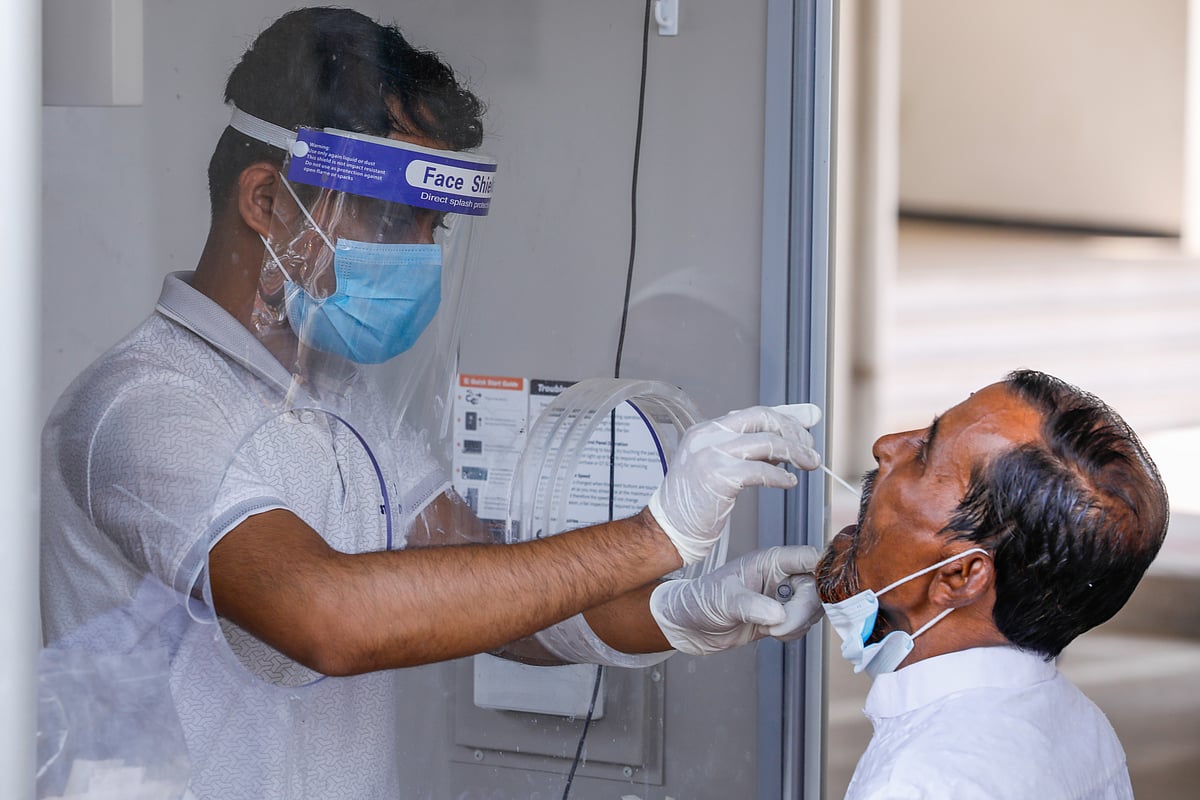 দেশে করোনা রোগী শনাক্তের হার কমছে