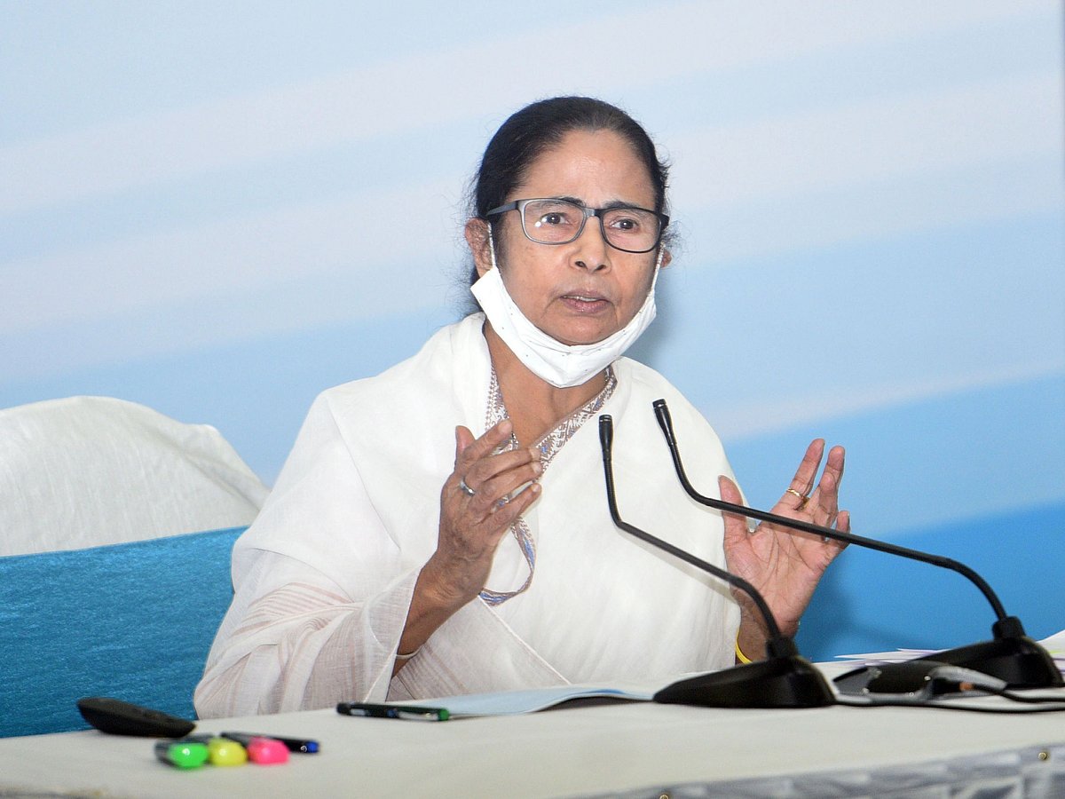 পশ্চিমবঙ্গের মুখ্যমন্ত্রী মমতা বন্দ্যোপাধ্যায়