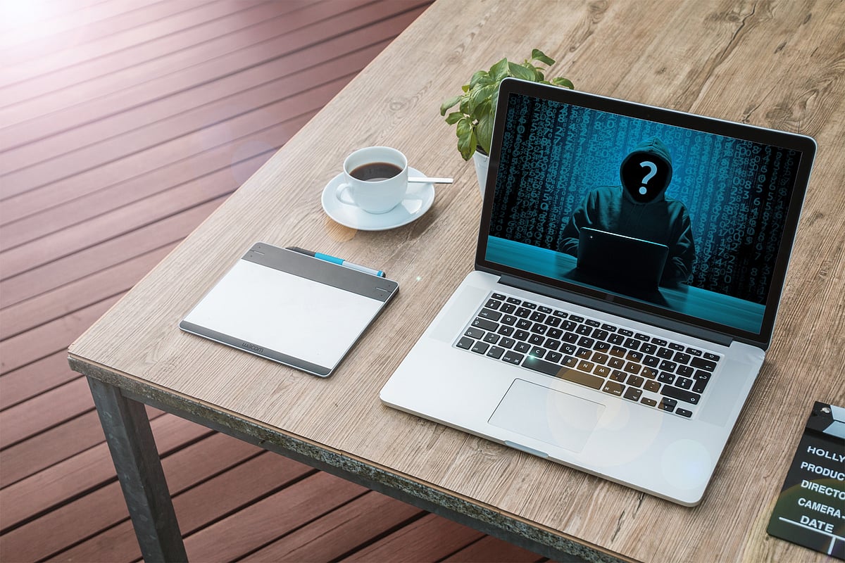 হুডি পরা হ্যাকারের ছবি দেখেই আমরা অভ্যস্ত