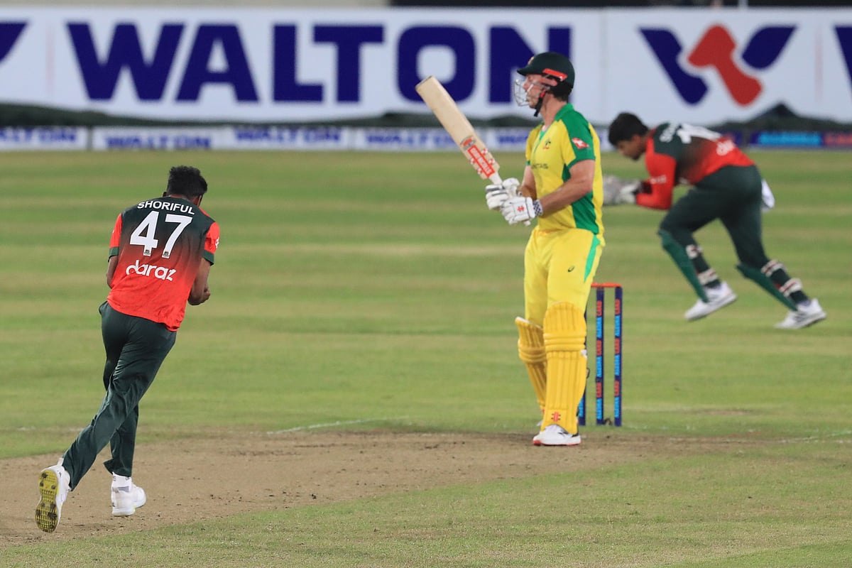 বাংলাদেশ সফরে এসে মোটেও ভালো খেলতে পারছে না অস্ট্রেলিয়া