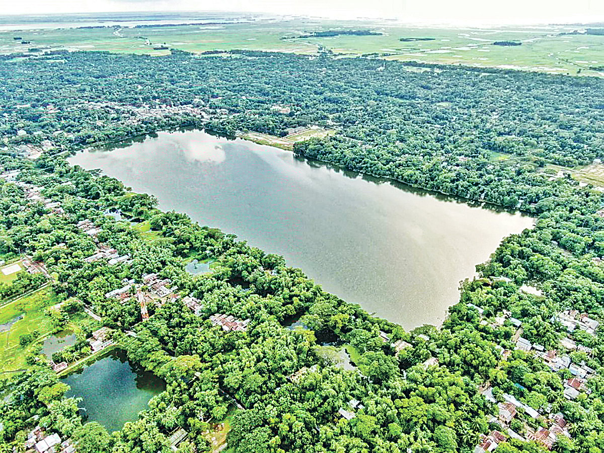 হবিগঞ্জের বানিয়াচংয়ে ঐতিহ্যবাহী সাগরদিঘি