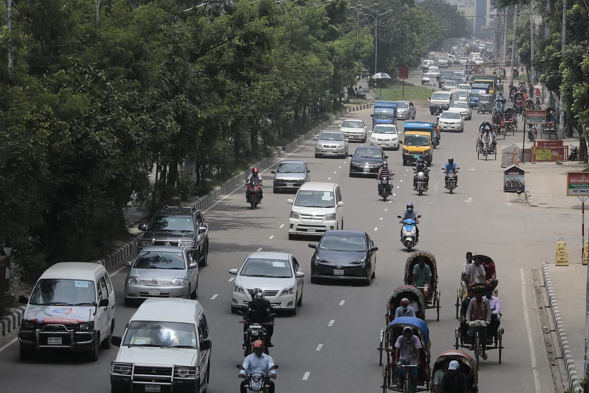 আইন সংশোধনের পর থেকে সড়কে চলা সব গাড়ির বিমা থাকতে হবে, নইলে গুনতে হবে জরিমানা