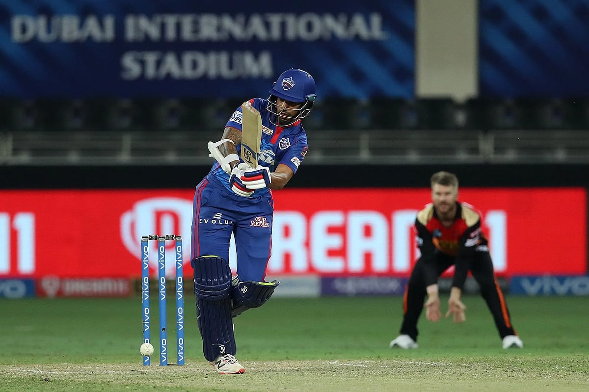 যেভাবে খেলছিলেন ফিফটি পেতে পারতেন শিখর ধাওয়ান