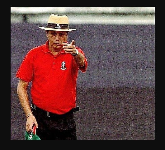 আম্পায়ার নাদির শাহ