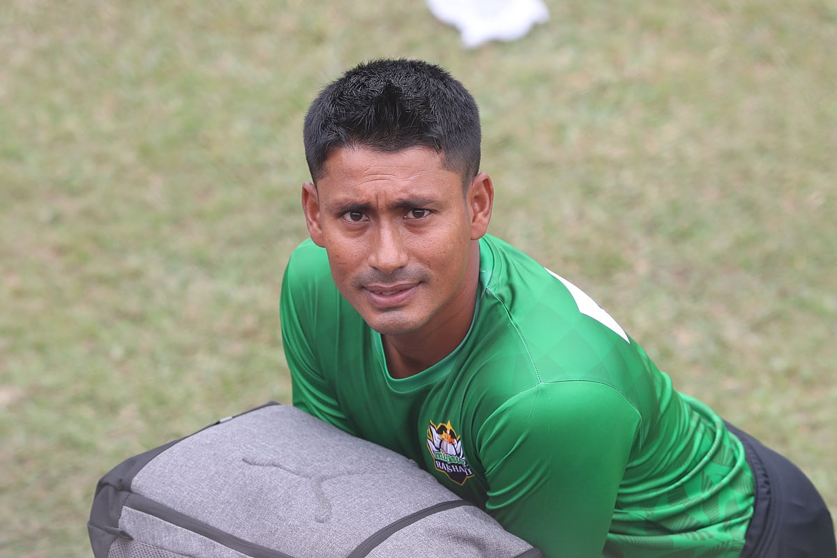 ঘরোয়া ক্রিকেটে এখনো খেলা চালিয়ে যাচ্ছেন মোহাম্মদ আশরাফুল