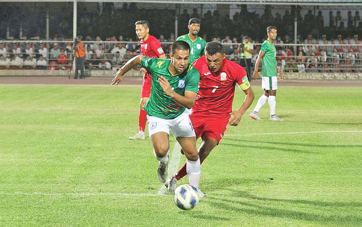 কিরগিজস্তানের বিপক্ষে বাংলাদেশের ম্যাচের একটি মুহূর্ত