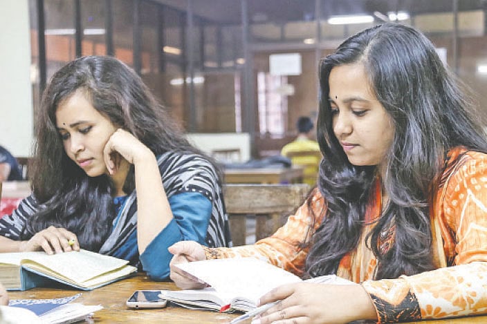 বিসিএস পরীক্ষায় উত্তীর্ণ হতে প্রিলিমিনারি পরীক্ষা যথেষ্ট গুরুত্ব বহন করে