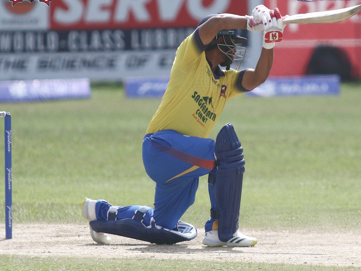 আজ ৯ রান করেই আউট হয়ে গেছেন তামিম ইকবাল