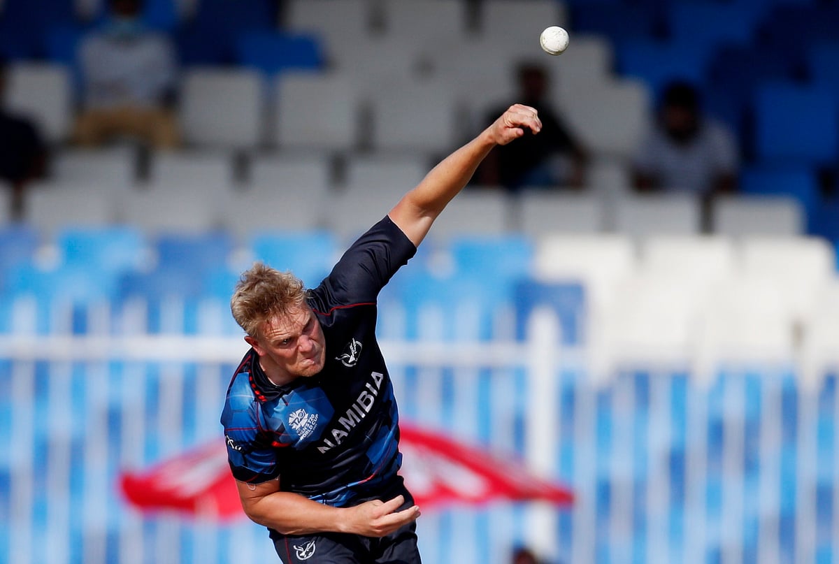 প্রথম ওভারেই দারুণ বল করেন ট্রাম্পেলমান