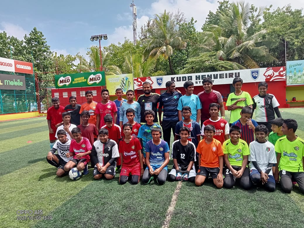 শিশুদের ফুটবলেই বেড়ে তুলতে চায় মালদ্বীপ সরকার