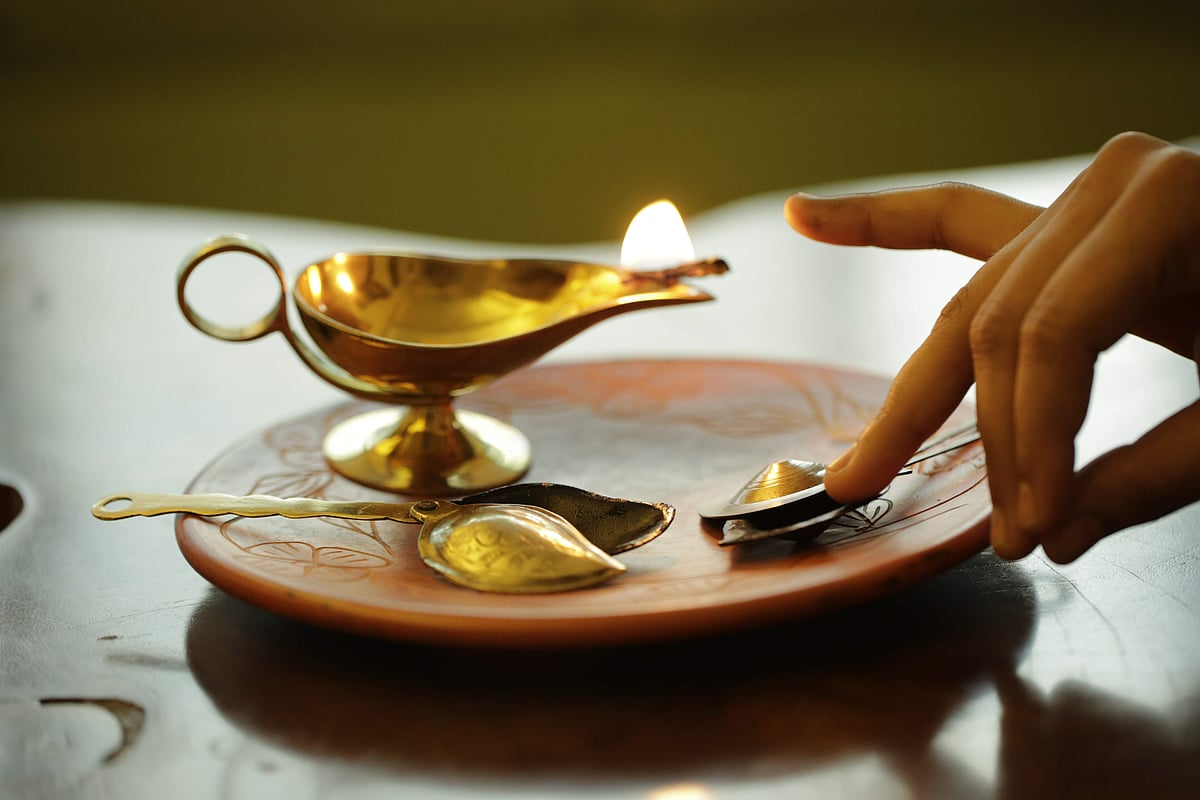 কাজল বানানো যায় বাড়িতেই