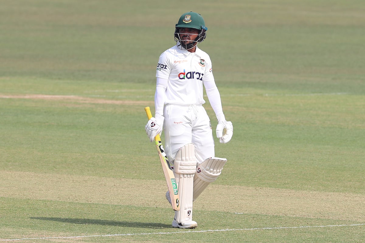 ব্যাটসম্যানদের যেকোনো উইকেটে ভালো করার চেষ্টা থাকা উচিত বলে মনে করেন মুমিনুল