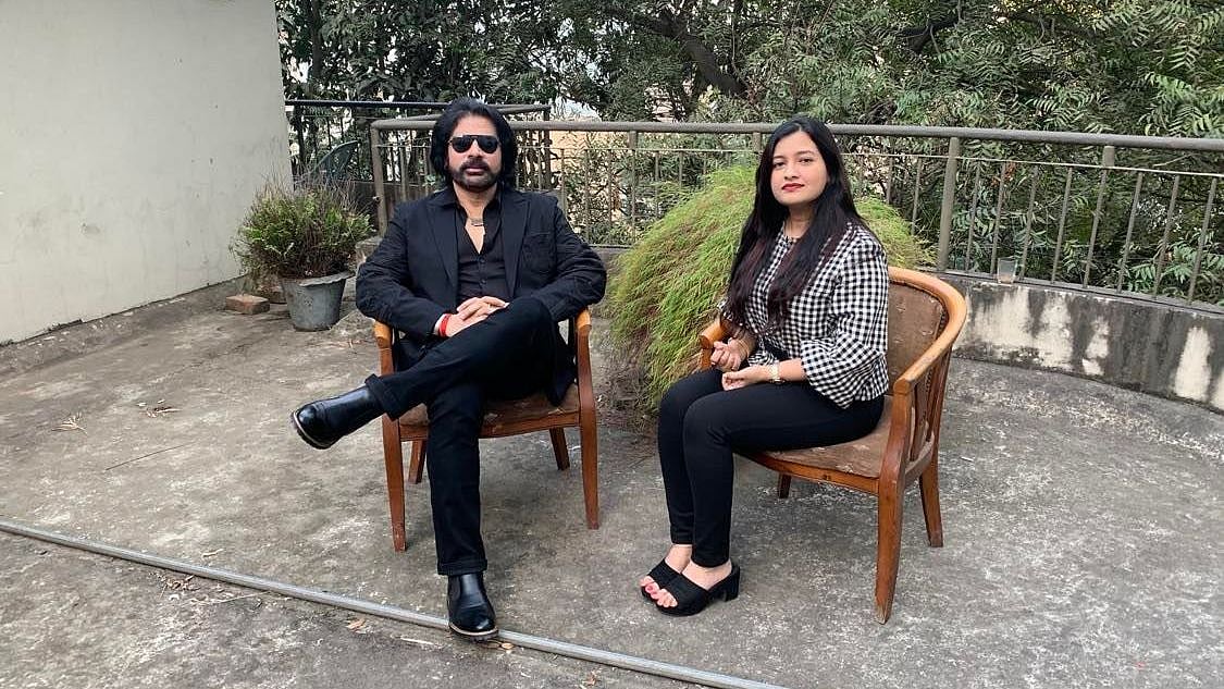 সংগীত পরিচালক ইন্দ্রদীপ দাশগুপ্ত কথা ও সুরে ‘রাতজাগা পাখি’ নামের একটি গানে কন্ঠ দিলেন শাফকাত আমানত আলী ও সিঁথি সাহা