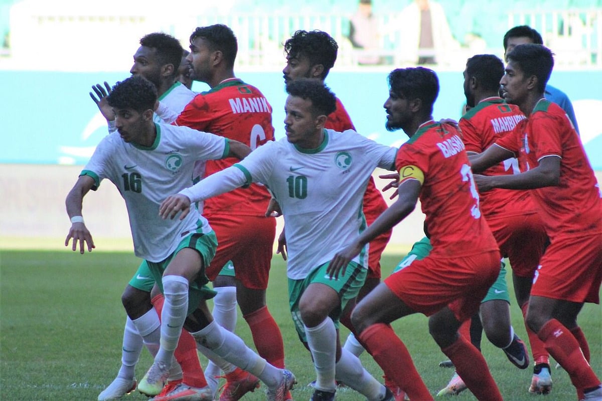 বাংলাদেশ চাইলে অনুসরণ করতে পারে ভারতের পথ