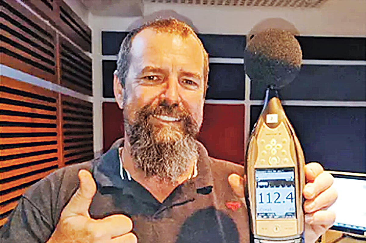 নেভিল শার্প