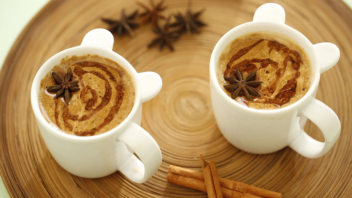 ঘরেই বানাতে পারেন ভিন্ন স্বাদের কফি