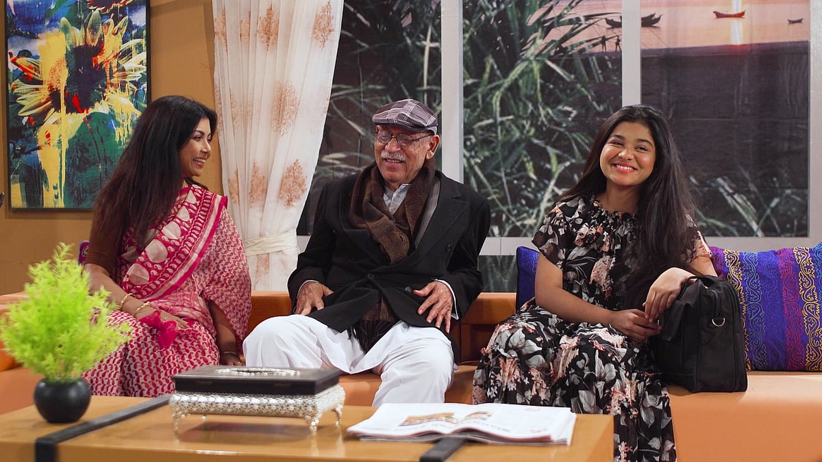 ‘পানু কমান্ডার’ নাটকের একটি দৃশ্য