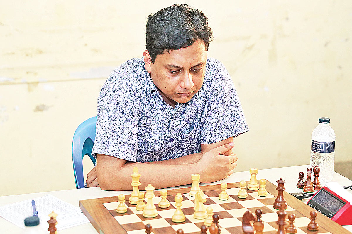 গ্র্যান্ডমাস্টার এনামুল হোসেন
