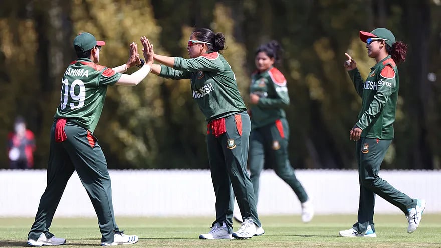 প্রস্তুতি ম্যাচে ইংল্যান্ডের কাছে ১০৯ রানে হারল বাংলাদেশ