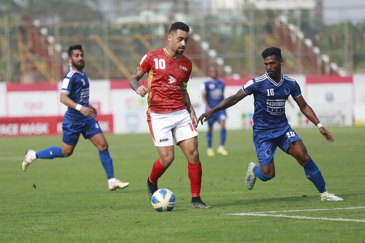 শেখ রাসেলের বিপক্ষে রবসন