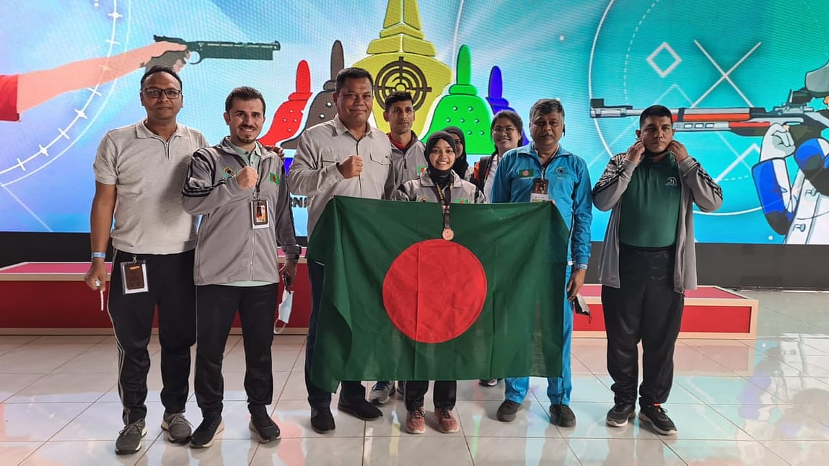 ইন্দোনেশিয়ায় আন্তর্জাতিক শুটিং প্রতিযোগিতায় ব্রোঞ্জ জিতেছেন বাংলাদেশের নাফিসা তাবাসসুম