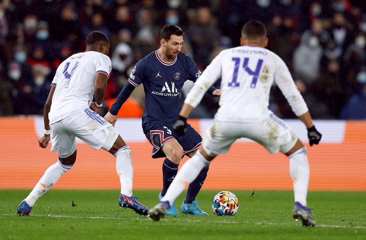 মেসি কী অবশেষে পিএসজিতে নিজের ভূমিকা খুঁজে পেলেন?