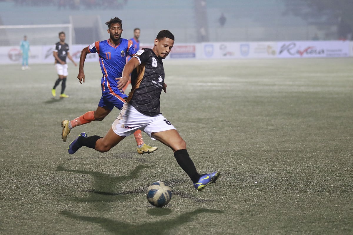 এই ম্যাচেই চোট পেয়েছেন জোনাথন ফার্নানদেজ