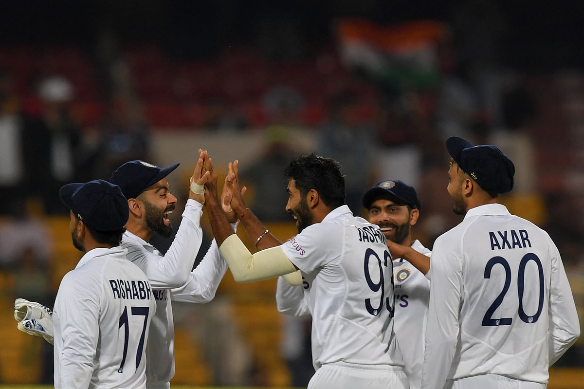 বুমরার তিন উইকেটে এগিয়ে থেকে প্রথম দিন শেষ করল ভারত