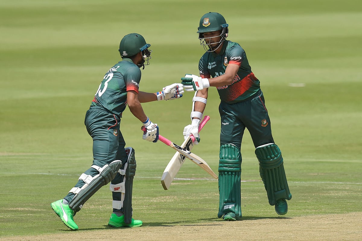 সপ্তম উইকেটে দক্ষিণ আফ্রিকার বিপক্ষে সর্বোচ্চ রানের জুটি গড়েছেন আফিফ–মিরাজ।