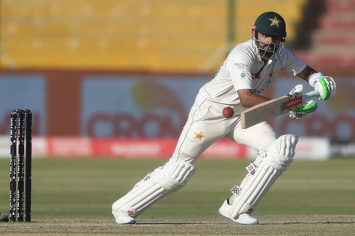 বাবর করাচিতে আজ চোখধাঁধানো ইনিংস খেলেছেন